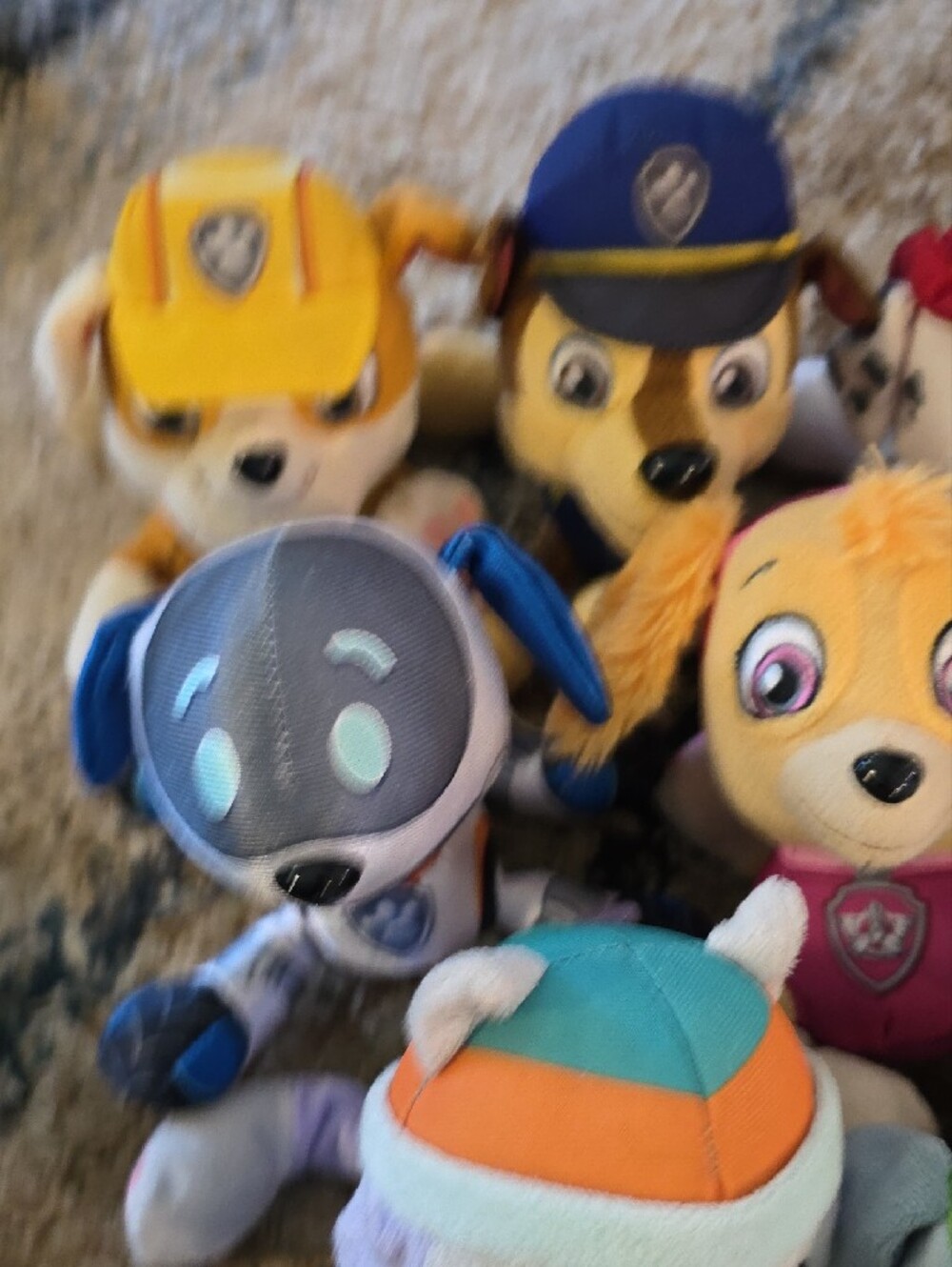 Paw Patrol Plush Character Pack - Blue, Yellow, Red, Orange, Green, White - Picture 3 of 4